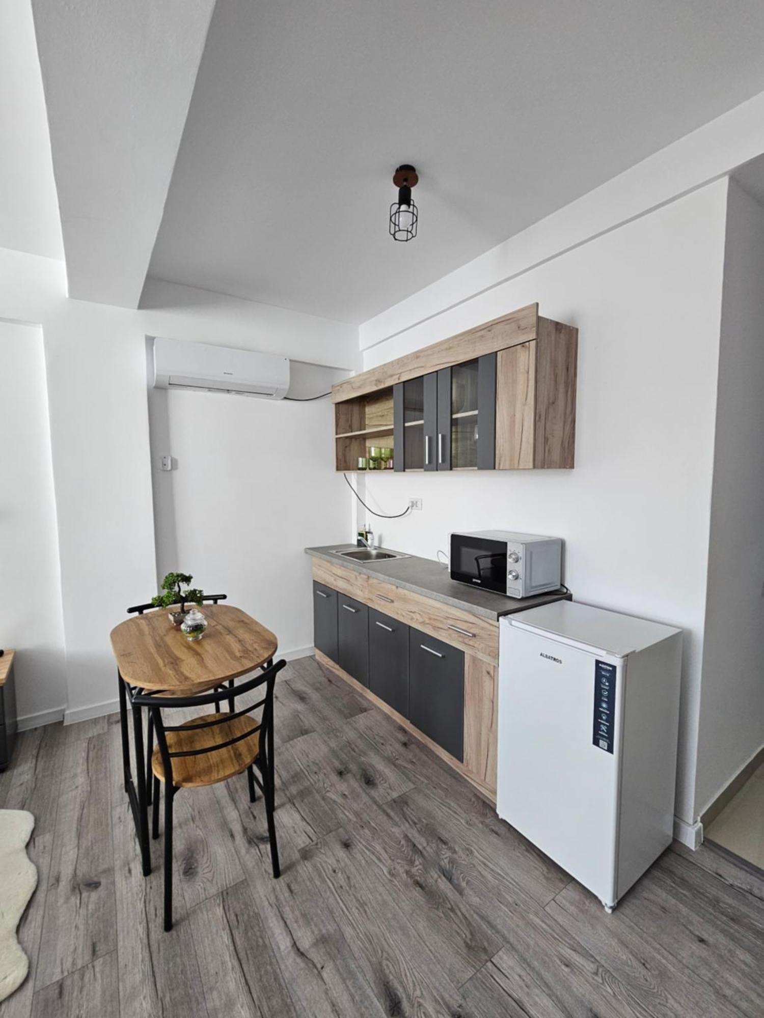 Didi Apartament Крайова Экстерьер фото